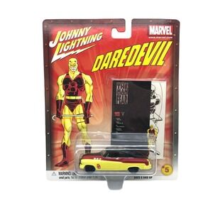 Johnny Lightning Daredevil Bumongous 1950 50 Buick Car Yellow Diecast 1/64 Scale